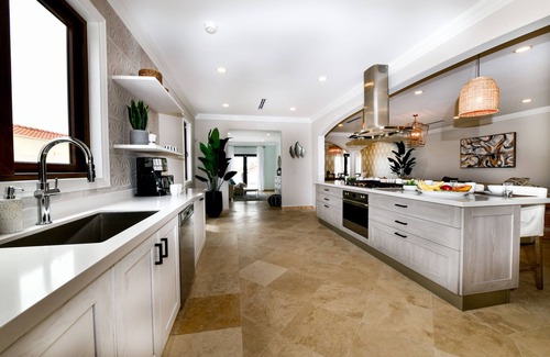 Noord Villa | Newly Remodeled 5-bedroom 5-bath in Tierra del Sol!