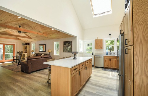 South Casco House | Newly Remodeled 5-BR Waterfront home on Sebago Lake – Spacious and Stunning!