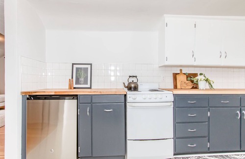 North End Apartment | Newly Remodeled Bungalow One Bedroom One Bath