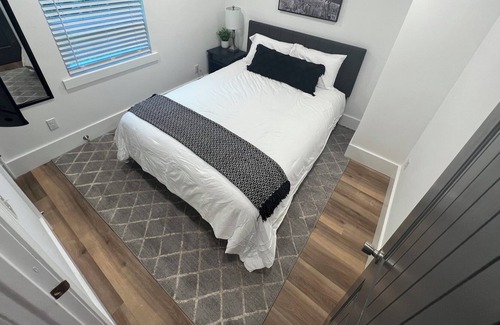 Dalton House | Newly remodeled Clean and neat home away from home!