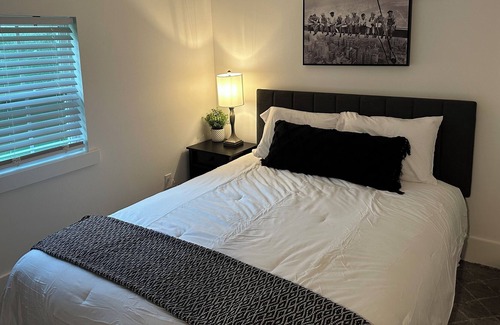 Dalton House | Newly remodeled Clean and neat home away from home!