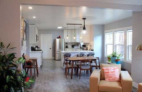 Beaverton House | Newly remodeled Close to downtown and Nike, Check out the pics