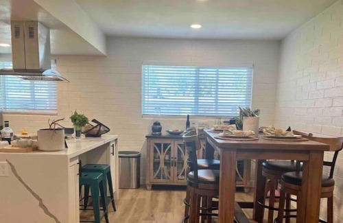 Camelback East Apartment | Newly remodeled Condo at uptown Phoenix