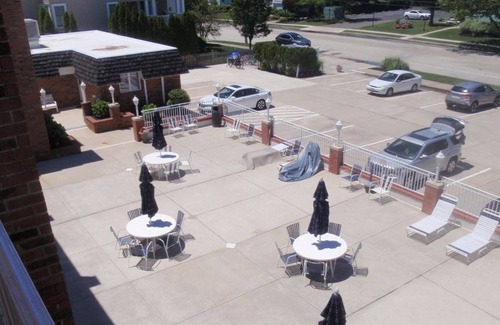 Admiral Estates Condo | Newly remodeled Condo just half a block to Cape May's beach