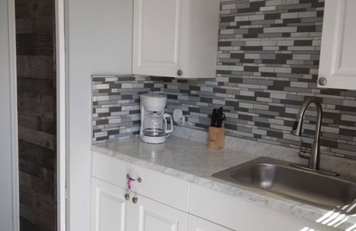 Cocoa Beach Cottage | 💥Newly Remodeled, Cozy Cottage with FREE PARKING, and DIRECT BCH ACCESS!💥