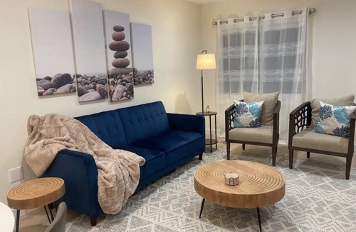 West Hills House | NEWLY REMODELED Cozy Coastal Bremerton Bungalow! Fenced Pet-Friendly Yard!