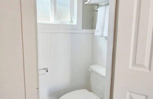 Lodi Apartment | Newly Remodeled! Destination Downtown Lodi Cabana
