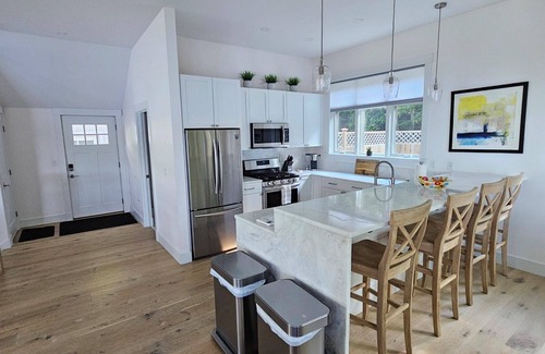 Camden House | Newly remodeled home on Megunticook Lake 5 minutes from the Camden harbor