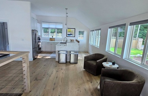 Camden House | Newly remodeled home on Megunticook Lake 5 minutes from the Camden harbor