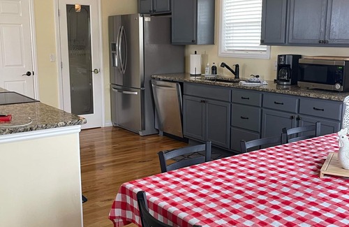 St. Anthony House | Newly remodeled. Home away from home. Great for any adventure!