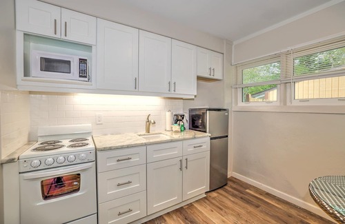 Sanibel Cottage | Newly remodeled Parakeet cottage! Walking distance to beach, restaurants, shops!