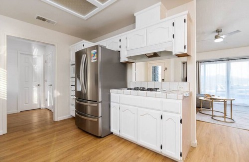 Mariposa House | Newly Remodeled, Pool, Hot Tub, Fire Pit, Views, Privacy, with 2 Master Suites!