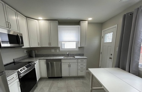 Dundalk House | Newly Remodeled Single Family Home : Bayview/Hopkins Area