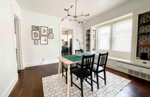 Cleveland Apartment | Newly Remodeled Up Unit Apartment We Allow Pets