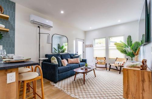 Hillcrest House | Newly Remodeled Uptown Chic