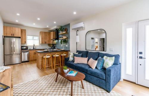 Hillcrest House | Newly Remodeled Uptown Chic