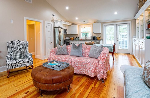 Salter Path Cottage | Newly Remodeled Charming Beach Cottage with Private Pool in Historic Salter Path