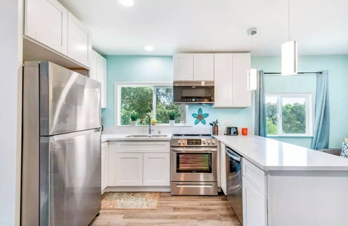 Fallbrook House | Newly Remodeled Wine-Country Retreat