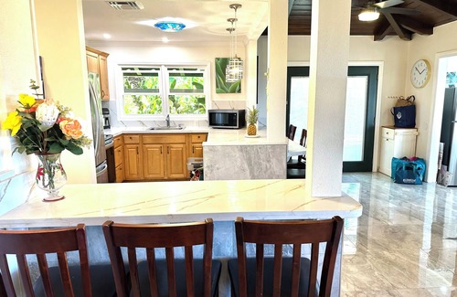 Kaanapali Cottage | Newly Remodelled 4-bedroom cottage in Amazing Kaanapili with ACs