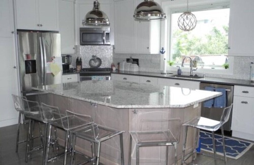 Loveladies House | Newly Renovated Beachhouse with POOL as well as Ocean & Bay Views