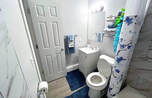 Garfield Heights Apartment | Newly Renovated - Beautiful 5 Star Apartment