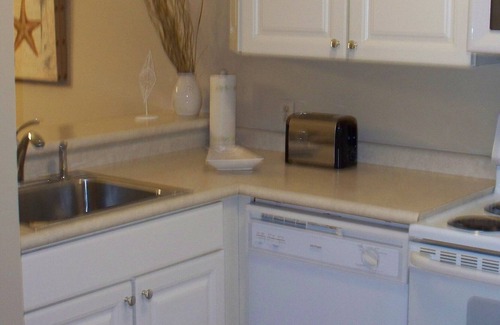 Palmetto Dunes Condo | Newly Renovated Condo in Beautiful Beach Front Resort