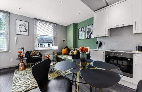 Brondesbury Apartment | Newly Renovated 1 BDR Flat - Central Location