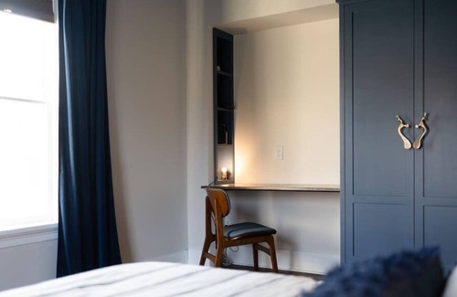 Mount Vernon House | newly renovated 180-year-old historic home