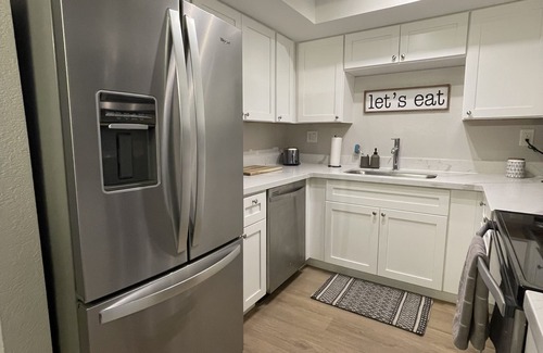 South Scottsdale Condo | Newly Renovated 2 Bed/2 Bath Corner Unit
