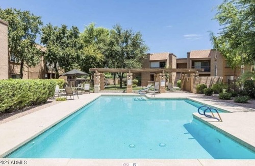 South Scottsdale Condo | Newly Renovated 2 Bed/2 Bath Corner Unit