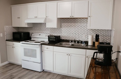 Woodbine House | Newly Renovated 2BR Property Minutes From Downtown! Beautiful Private Patio!