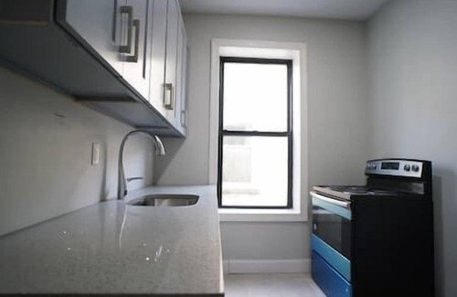 West Babylon Apartment | (Newly Renovated) 3 Bed 1 Bath
