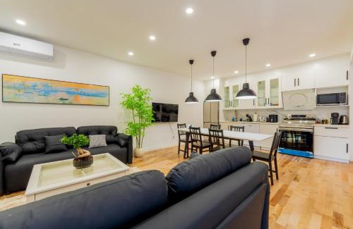 Cote-Des-Neiges—Notre-Dame-De-Grace Apartment | Newly Renovated 3BR 2BA Spacious and Modern