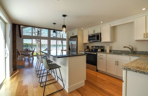 Harrison House | * NEWLY RENOVATED * 4-bedroom home on Long Lake with sunset views!