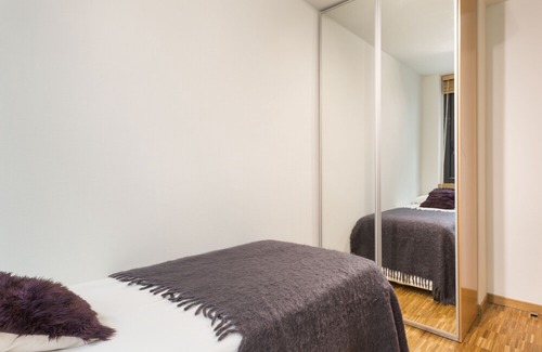 Sant Gervasi Apartment | Newly renovated apartment in the center of Barcelona with terrace - Free Wi-Fi