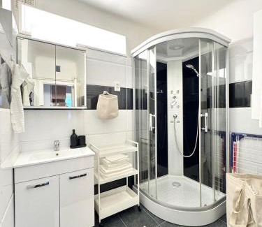 Hernals Apartment | Newly Renovated Apartment at Yppenplatz