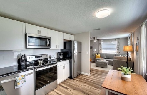 Bayshore Gardens House | Newly renovated Bradenton bungalow