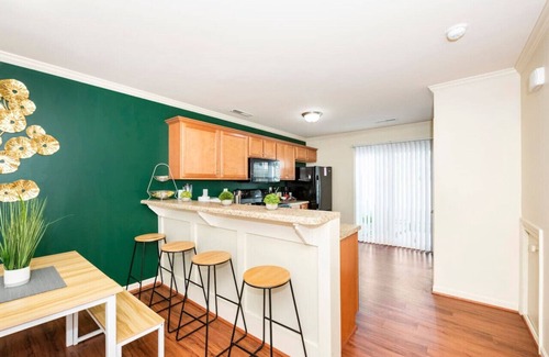 Hubert House | Newly Renovated-Central Jacksonville/Lejeune/Beach