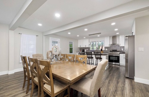 Mount Pocono House | Newly Renovated Charmer, Spacious 6-bedroom house.