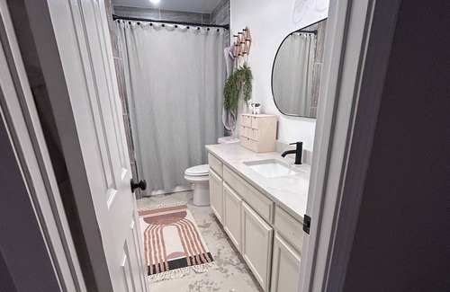 Conway House | Newly Renovated Classic Conway Home! Close to all Conway has to offer.