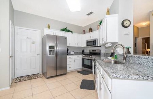 Esprit House | Newly Renovated Close to Disney w/Private Pool
