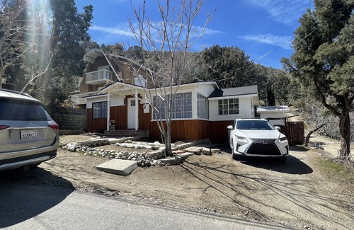 Frazier Park House | Newly Renovated Cozy House In The Mountains With An Amazing Backyard