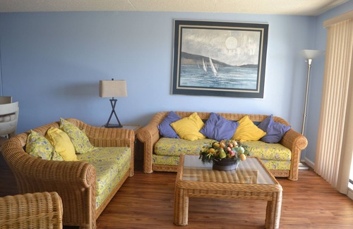 Southend Condo | Newly renovated condo, partial views of the ocean