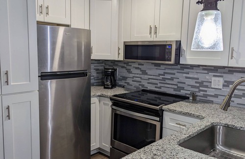 Salem Condo | Newly renovated condo w/pool, golf & beach