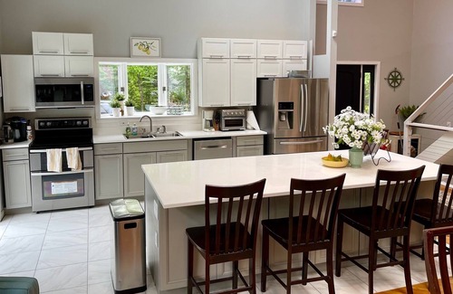 Quogue House | Newly Renovated Contemporary Pool, Tennis, Sauna! Escape to Tranquility