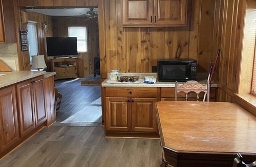 Three Lakes Cabin | Newly Renovated Cottage