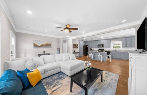 Lawrenceville House | Newly Renovated Family Home near Coolray Stadium!