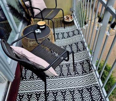 Canterbury Apartment | Newly Renovated Flat with Parking space