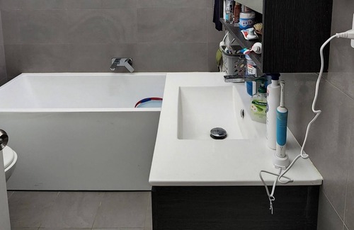 Waitara House | Newly renovated, fully furnished Townhouse