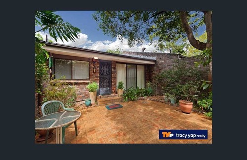 Waitara House | Newly renovated, fully furnished Townhouse